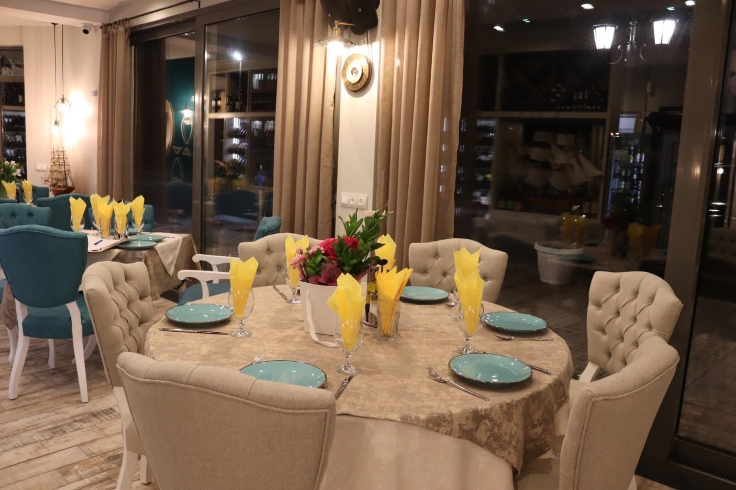 Rose Gardens Apart Hotel Поморие Экстерьер фото