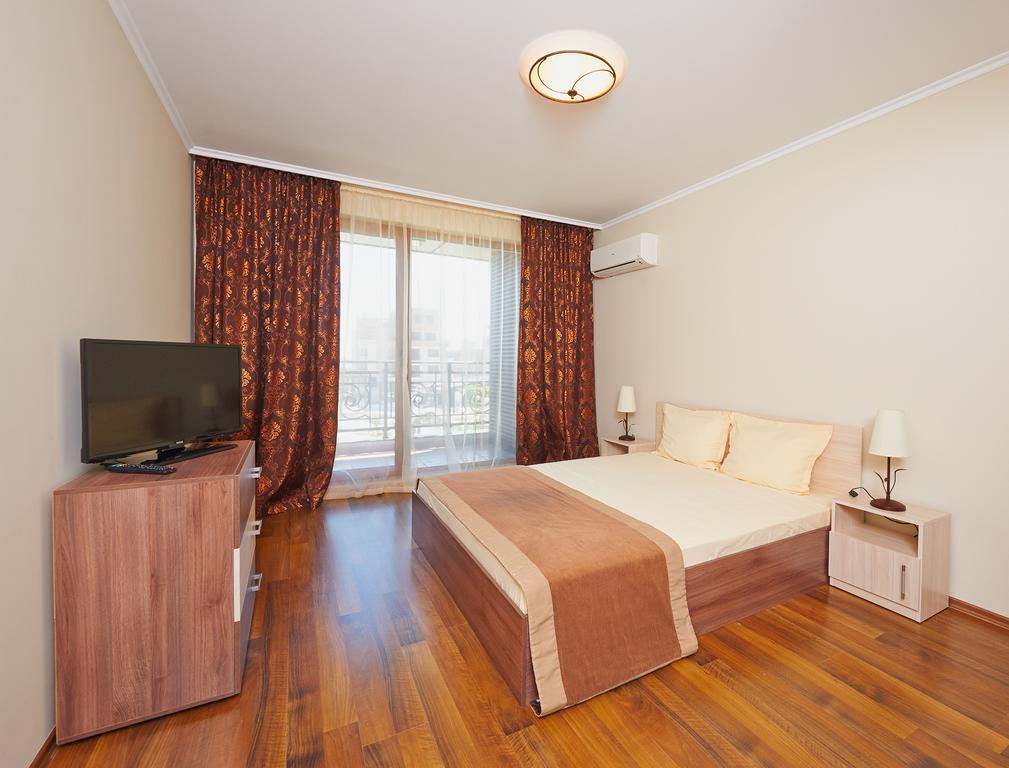 Rose Gardens Apart Hotel Поморие Номер фото