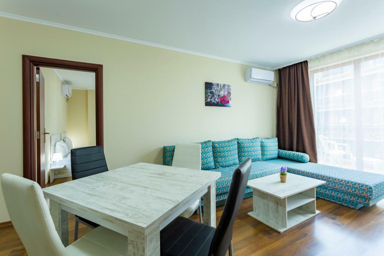 Rose Gardens Apart Hotel Поморие Экстерьер фото