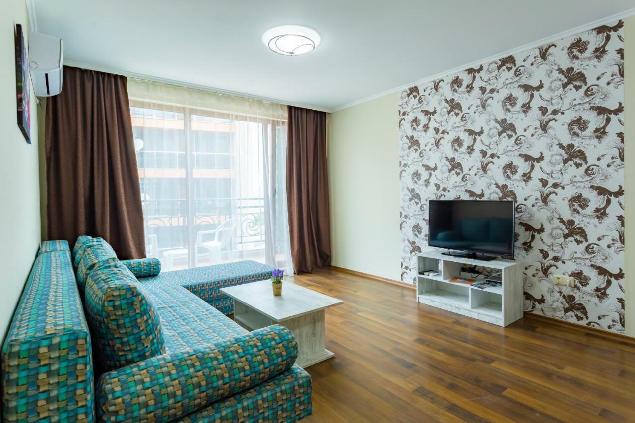 Rose Gardens Apart Hotel Поморие Экстерьер фото